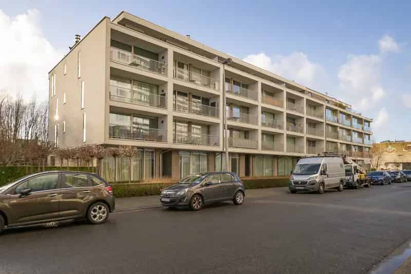 Appartement te koop Hoboken: Energiezuinig gelijkvloers met tuin en parking