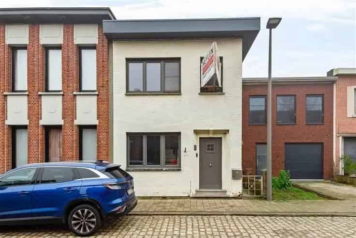 Gezinswoning te koop Ekeren Donk 3 slaapkamers tuin