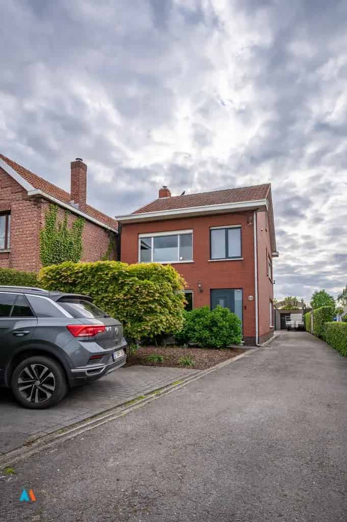 Gezinswoning met bijgebouw Wuustwezel