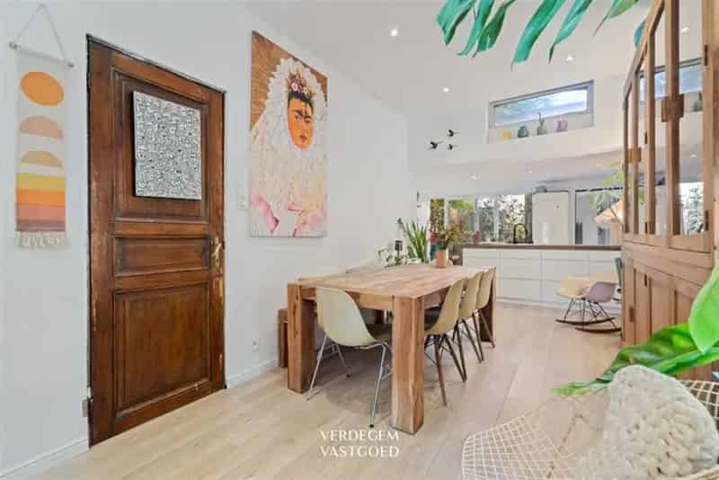 Woning met heerlijke vibe 3 slaapkamers en stadstuintje