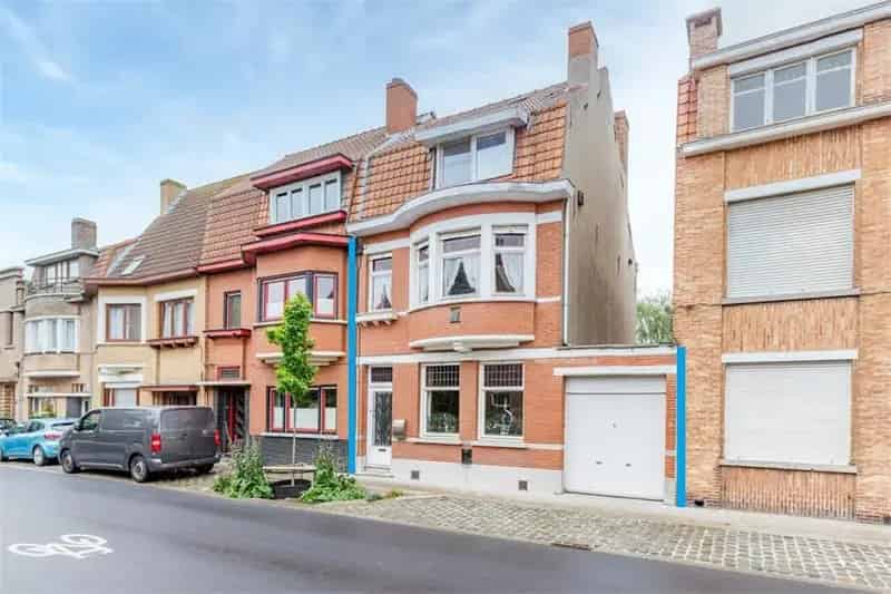 Te renoveren woning 4 slaapkamers Sint-Kruis