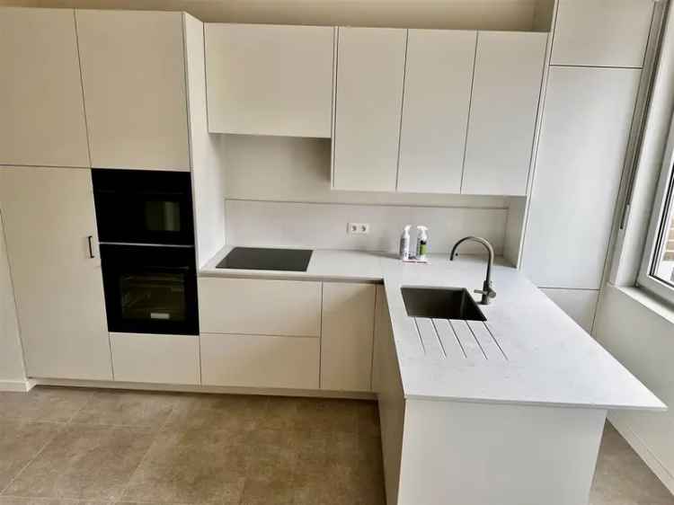 Vernieuwde woning nabij park Liedts