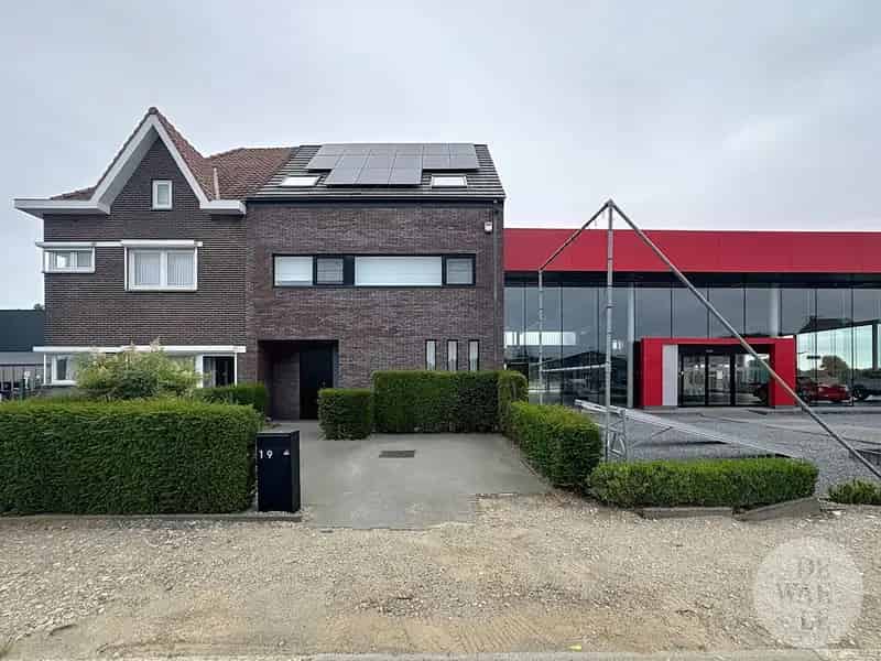Huis te huur Dilsen Stokkem: Luxe halfopen woning met grote tuin