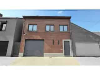 Huis te koop Ciply Bel-etage met grote garage