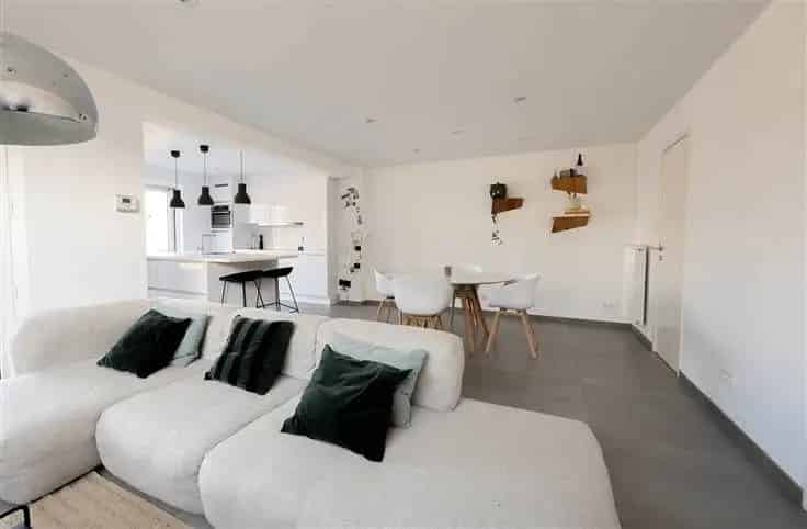 Instapklare Duplex met Tuin en Terras te Genk