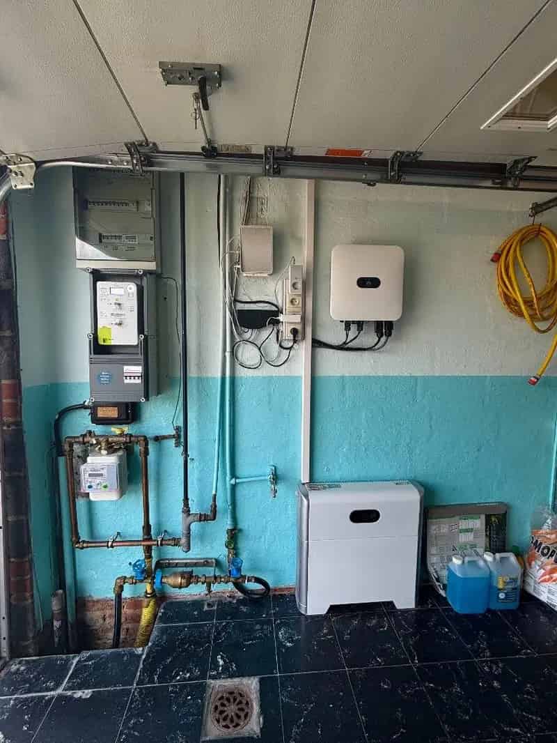 Halfopen woning te Ieper met zonnige tuin