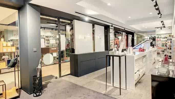 Handelspand te Huur Roeselare Centrum 238m² Galerij De Meester