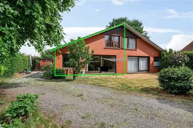 Te Koop: 4 Slaapkamers, 2 Onder 1 Kap, Garage, Tuin