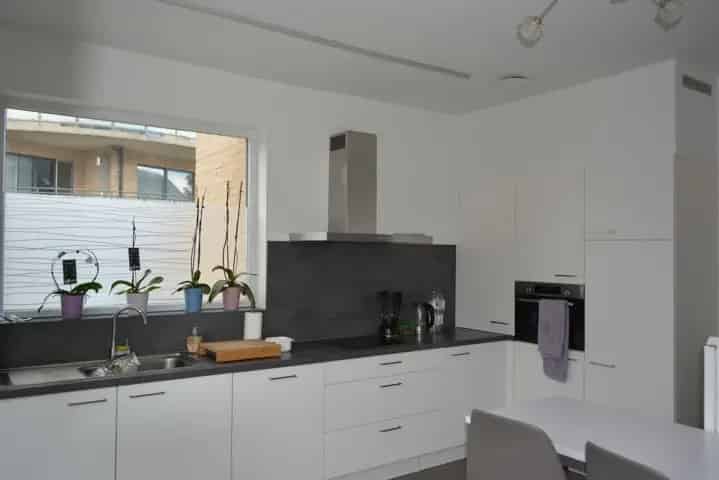 Huis te koop Berlare: Ruime woning nabij Donkmeer