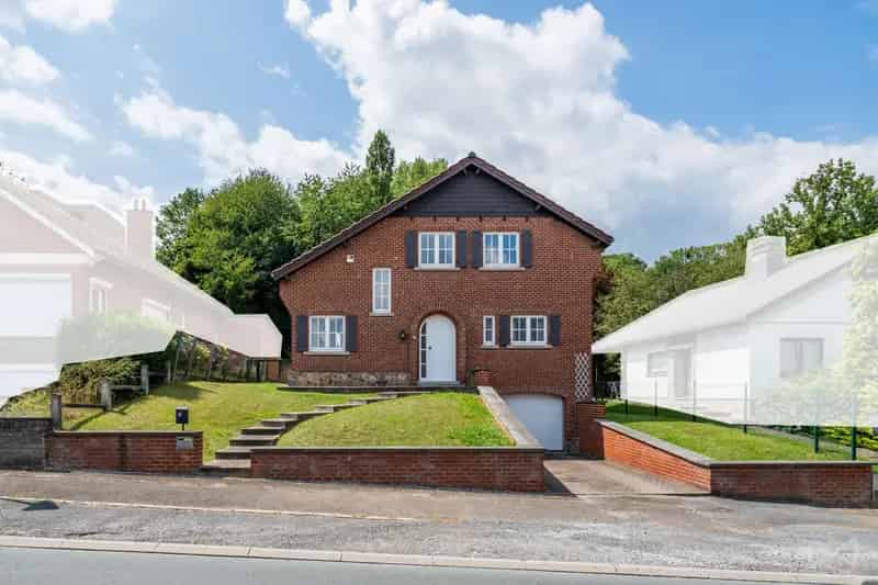 Huis te koop met 3 slaapkamers en garage