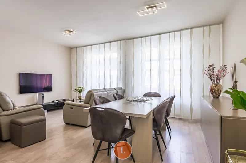 Huis te koop Menen: Handelspand met 3 slaapkamers