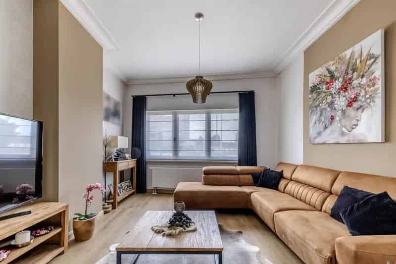 Goed gelegen woning met 2 slaapkamers, tuin en optionele autostaanplaats