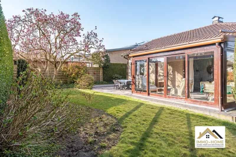 Ruime Bungalow te Lochristi Topligging