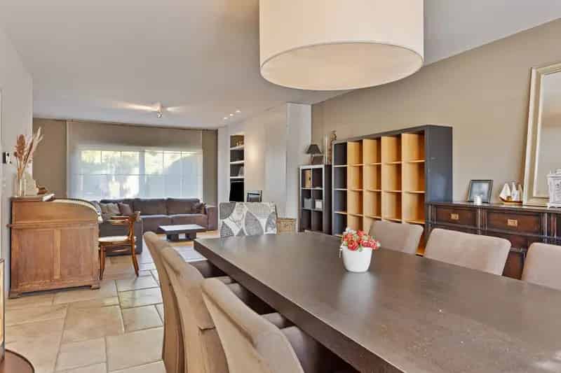 Ruime Halfopen Bebouwing Mortsel 433m²