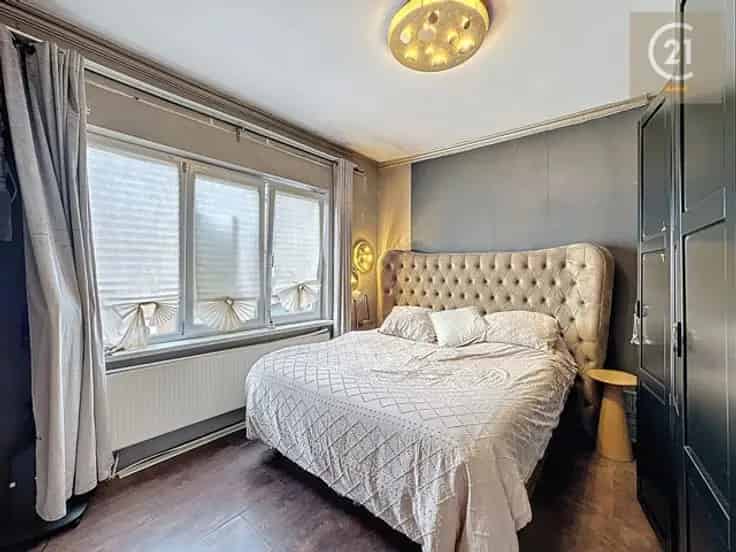 Gezinswoning te Anderlecht met Tuin - 4 slaapkamers
