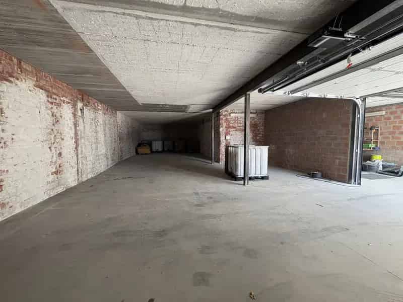 Garagebox te koop Izegem 150m2
