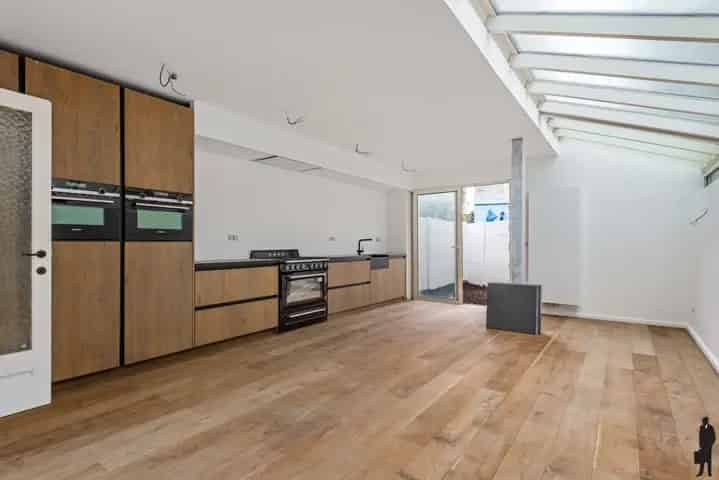 Gerenoveerde gezinswoning 4 slaapkamers Wilrijk