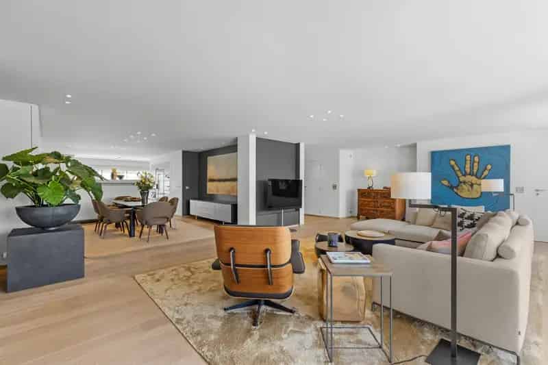 Appartement te koop met Leiearm uitzicht