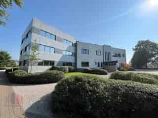 Kantoor te huur Zwijnaarde 986m²