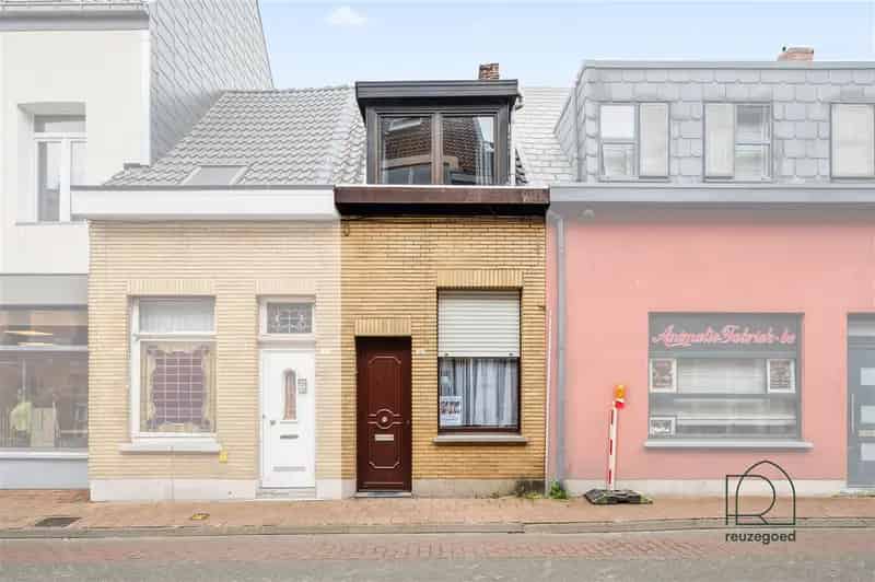 Huis te Koop in Duffel: Opknapper met Potentieel