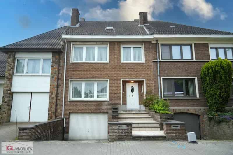 Huis te koop Sint-Pieters-Leeuw 3 slaapkamers garage