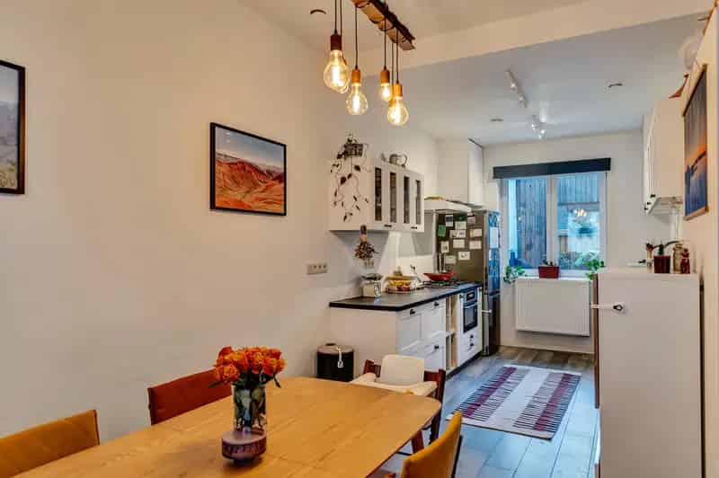 Huis te koop Berchem: Instapklaar startersnest met uitbreidingsvergunning