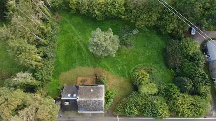 Huis Te Koop 180m² 20 are + 1000m² Bouwgrond