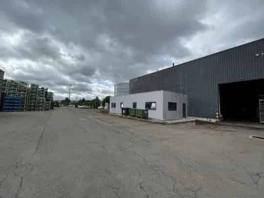 1277m² Opslagruimte te Huur