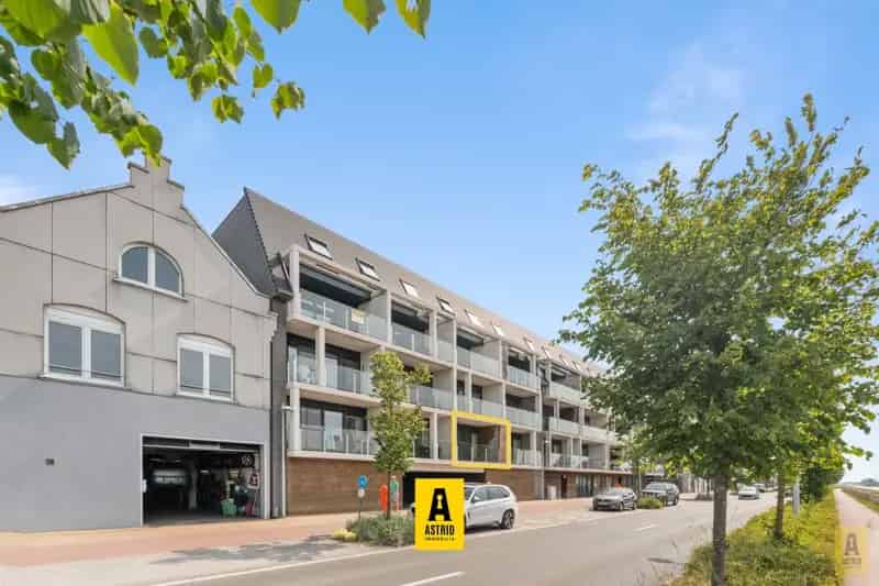 Appartement te huur Bredene  Ruime terrassen Garage Zicht op water