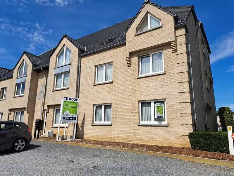 Gelijkvloers Appartement te Lummen met Garage