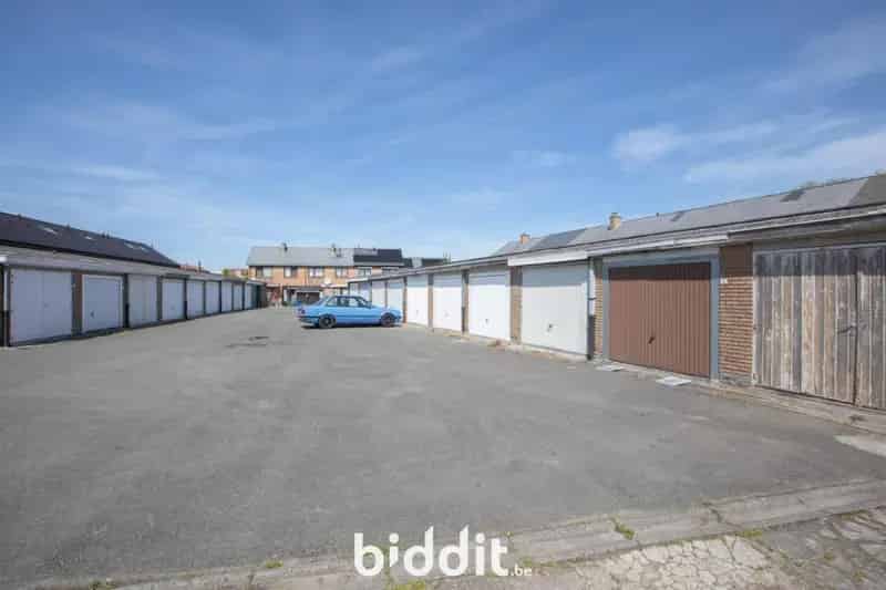 Garagebox 16 Zwankendamme Gaarlemstraat 58