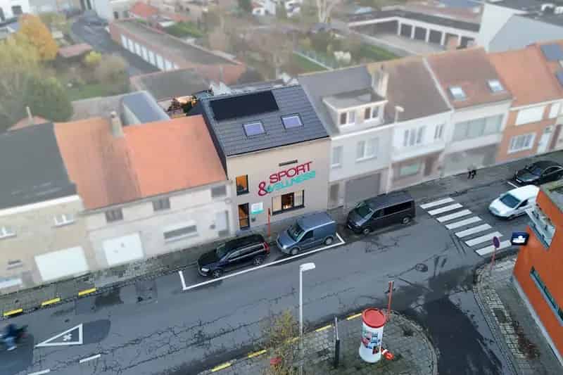 Gerenoveerde woning te Bredene met polyvalente ruimte en 3 slaapkamers