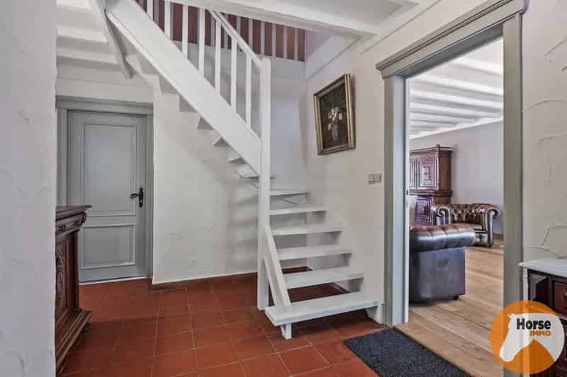 Rustig Gelegen Buitengewone Villa