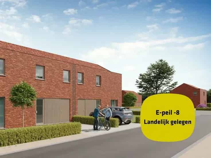 Nieuwbouw Huis Te Koop: Energiezuinige Halfopen Woning met Tuin