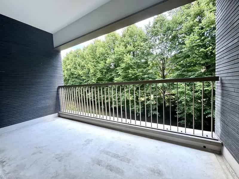 Studio Appartement te Oudergem - 54m² - Zuidwest Terras - Nabij Metro