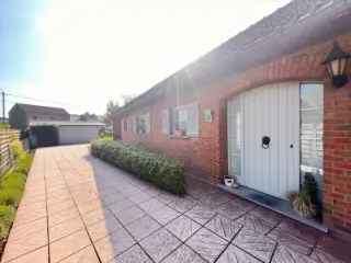Villa te koop - 3 slaapkamers, 2 badkamers, garage, tuinhuis