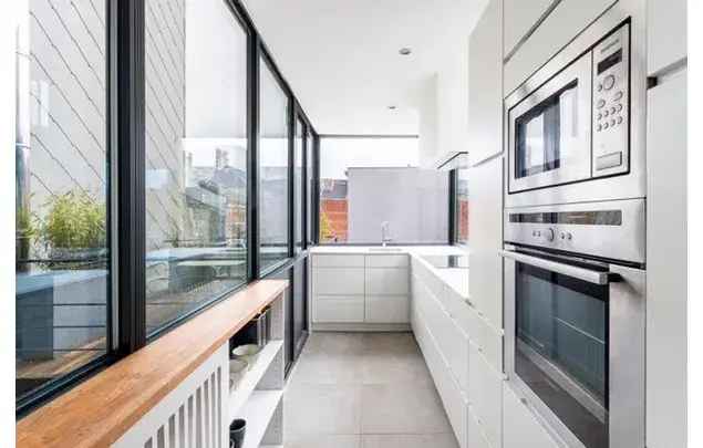 Huur 2 Slaapkamer Appartement 117m² Antwerpen