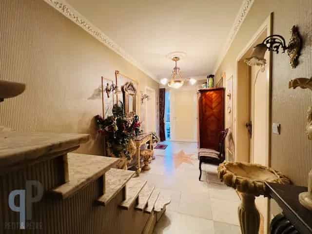Ruime Statige Villa te Koop Zottegem