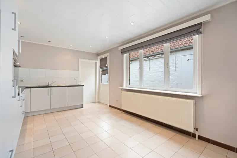 Huis te koop vlakbij centrum met uitbreidingsmogelijkheden