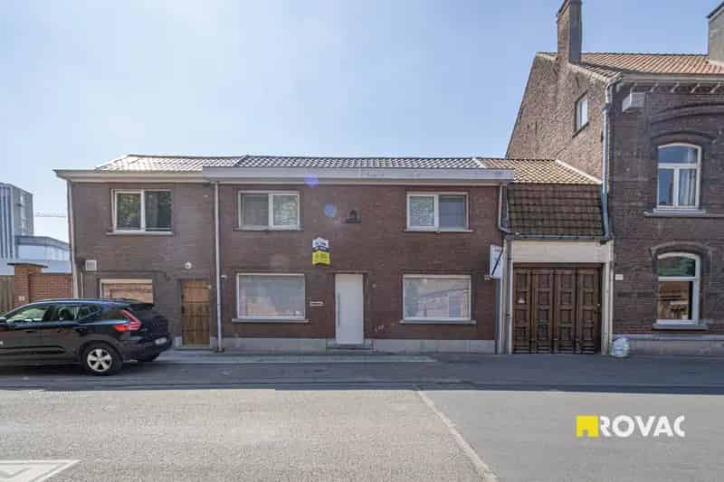 Huis te koop Roeselare: 4 slaapkamers, dakterras, instapklaar
