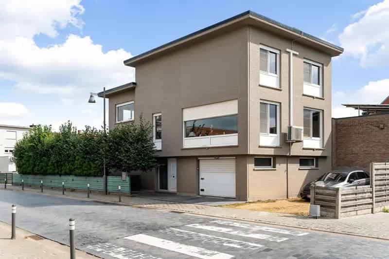Ruime woning 4 slaapkamers Itegem 237m²