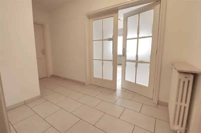 Ruim appartement te huur 3 slaapkamers grote tuin