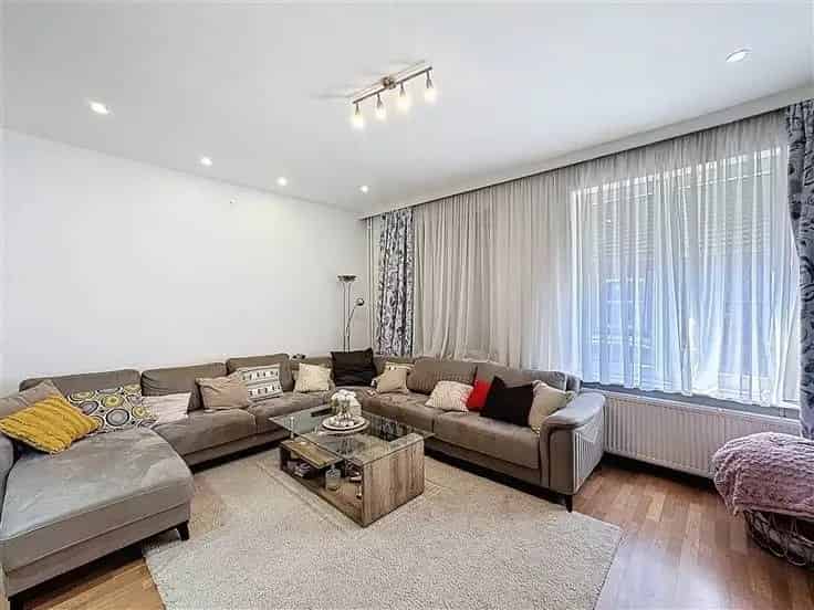 Huis Te Koop Nabij Brussel 2 slaapkamers 185m2
