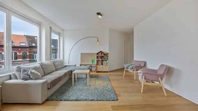 Appartement te koop Anderlecht Zuidstation 2 slaapkamers 138m²