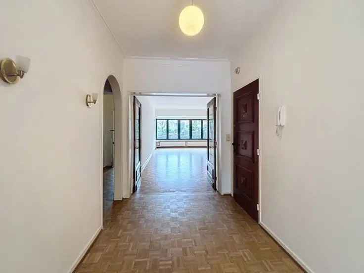 Appartement te huur Etterbeek nabij metro Petillon