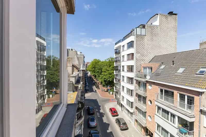 Gerenoveerd 2 Slaapkamer Appartement Oostende Centrum Te Koop