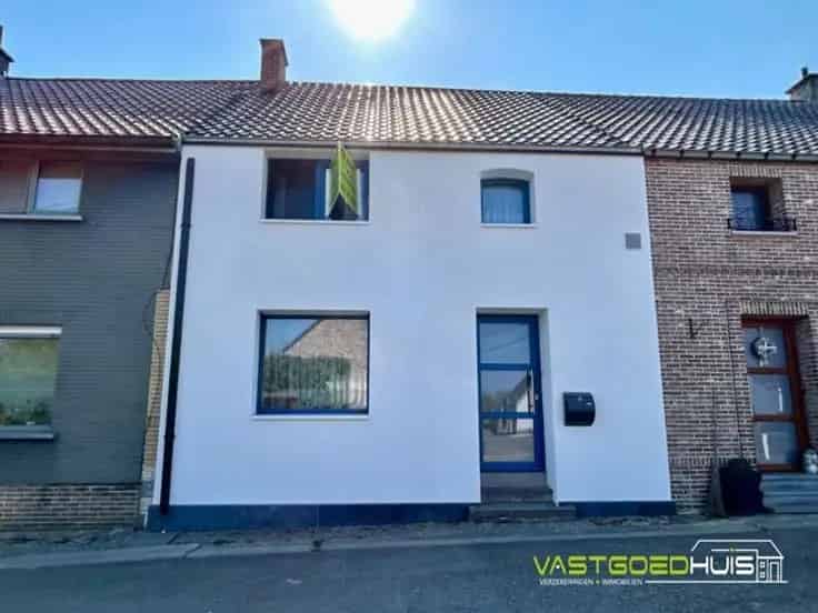 Te Koop Moderne Gezinswoning 3 Slaapkamers Garage Meerbeke