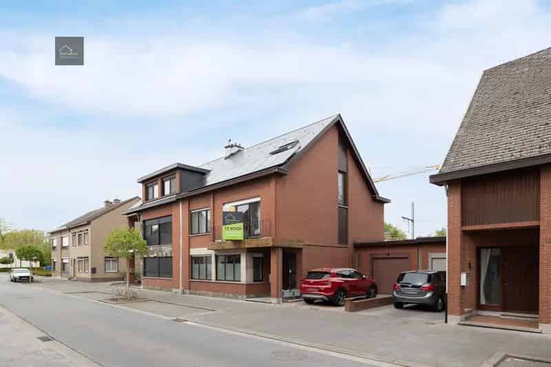 Ruime Halfopen Bebouwing te Puurs met 4 slaapkamers