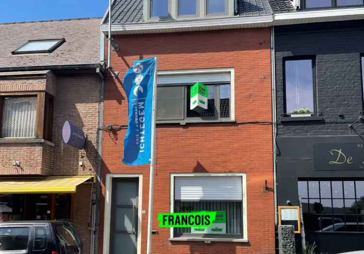 Woning met 3 slaapkamers en dakterras in centrum Eernegem