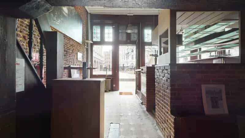 Antwerpen Centrum: Handelspand te Huur - Perfecte Locatie